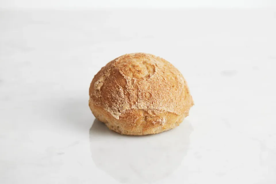 HUG Bakery Lys surdejsbolle vegansk oekologisk