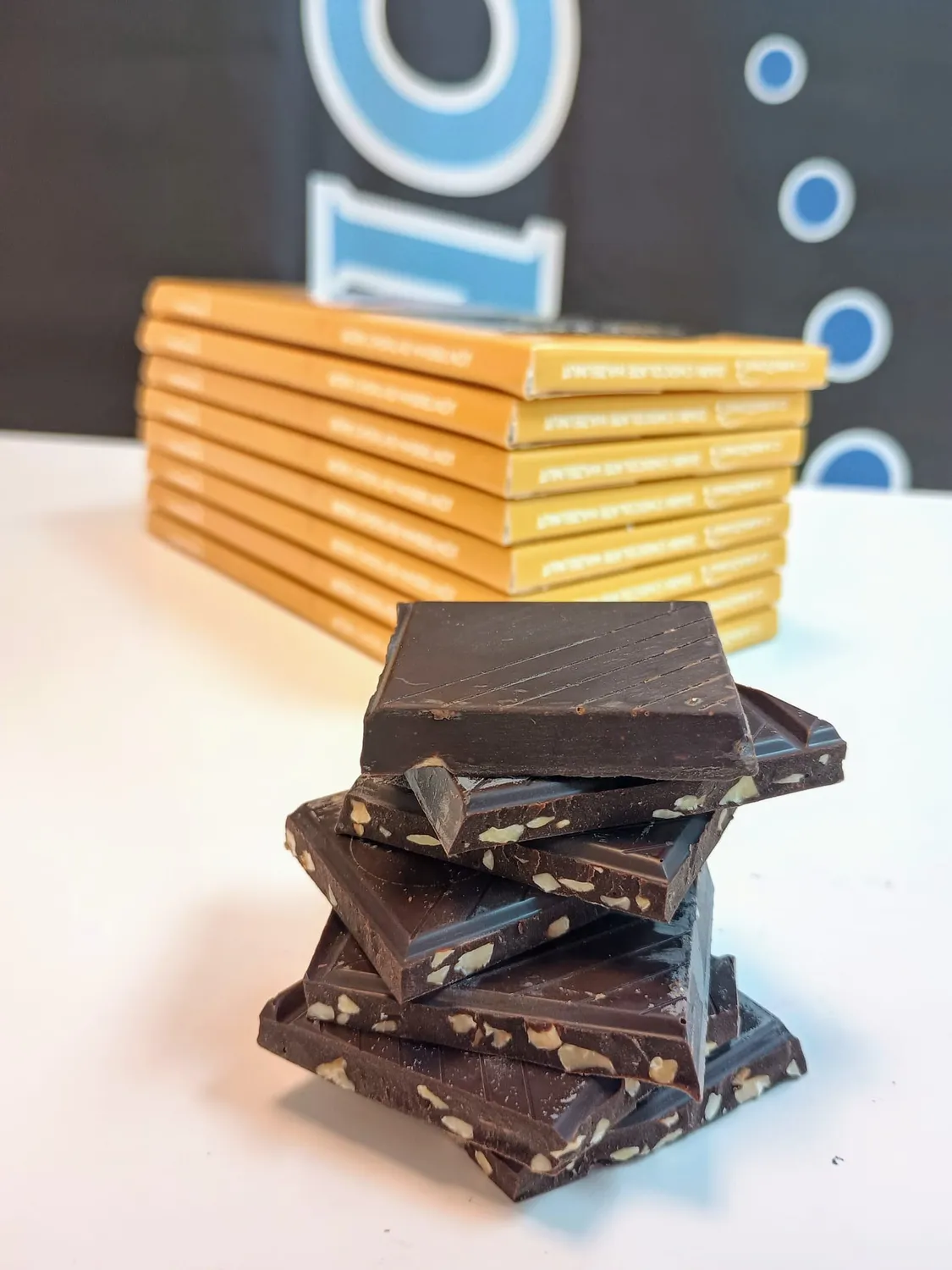 Low Carb Mørk Chokolade Hasselnød 125g uden sukker